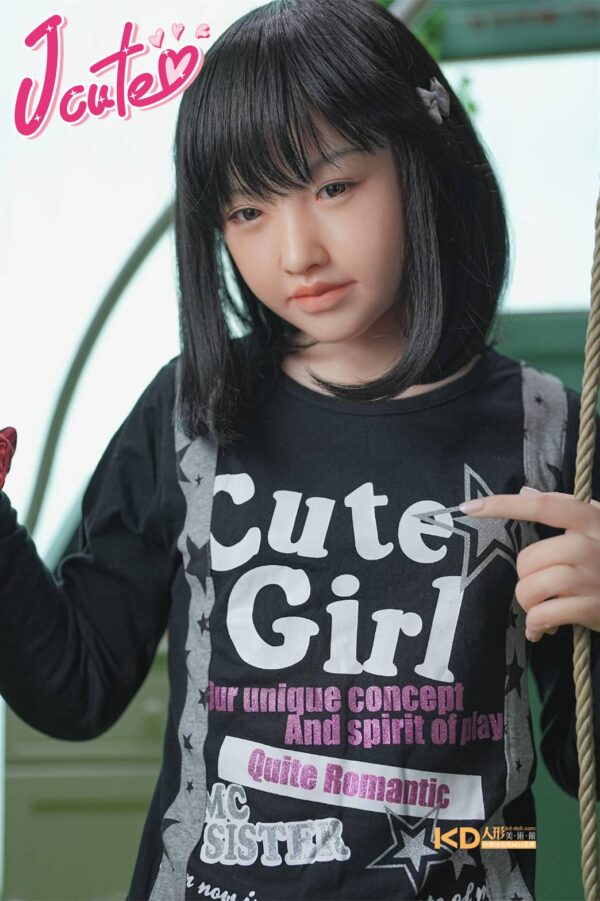 Jcute 美郁 149cm 平胸蘿莉矽膠娃娃 黑T恤