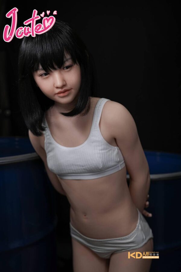 Jcute 美郁 149cm 平胸蘿莉矽膠娃娃 純白背心