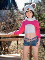 Jcute 衣音 128cm 平胸蘿莉矽膠娃娃