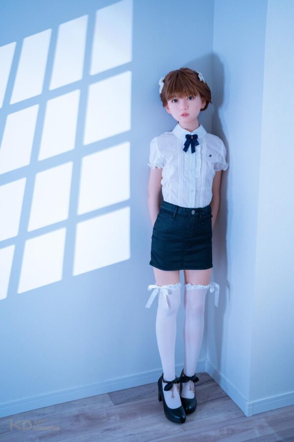 Jcute 衣音 137cm 平胸蘿莉矽膠娃娃 可愛女孩