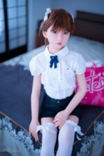 Jcute 衣音 137cm 平胸蘿莉矽膠娃娃 可愛女孩