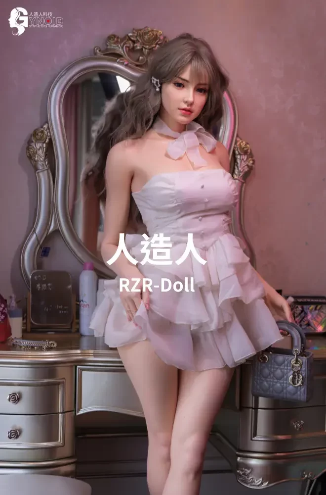 Rzr Doll Introduce
